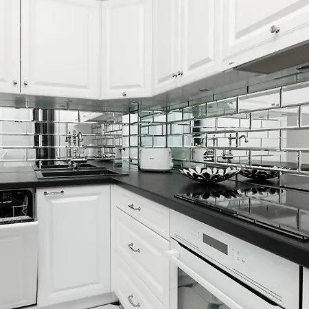 Supreme Apartament Mazowiecka By Renters *
